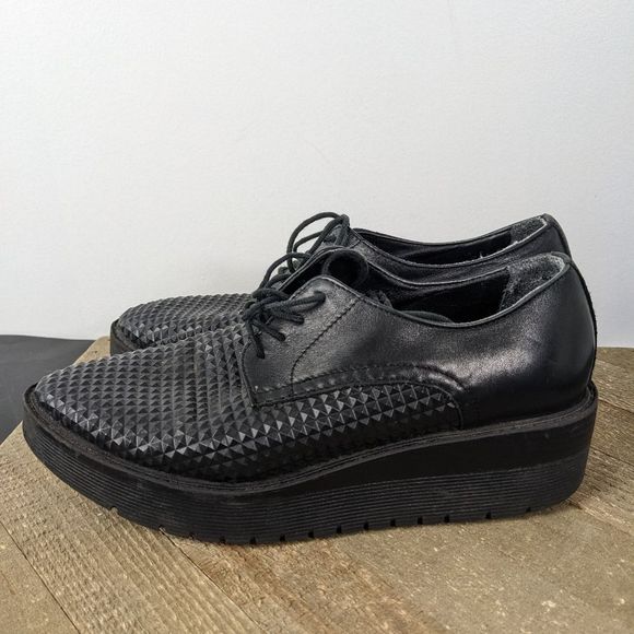 B2 Browns- black leather wedge oxfords Lafayette shoes size 7- chic & cozy! - Picture 6 of 9